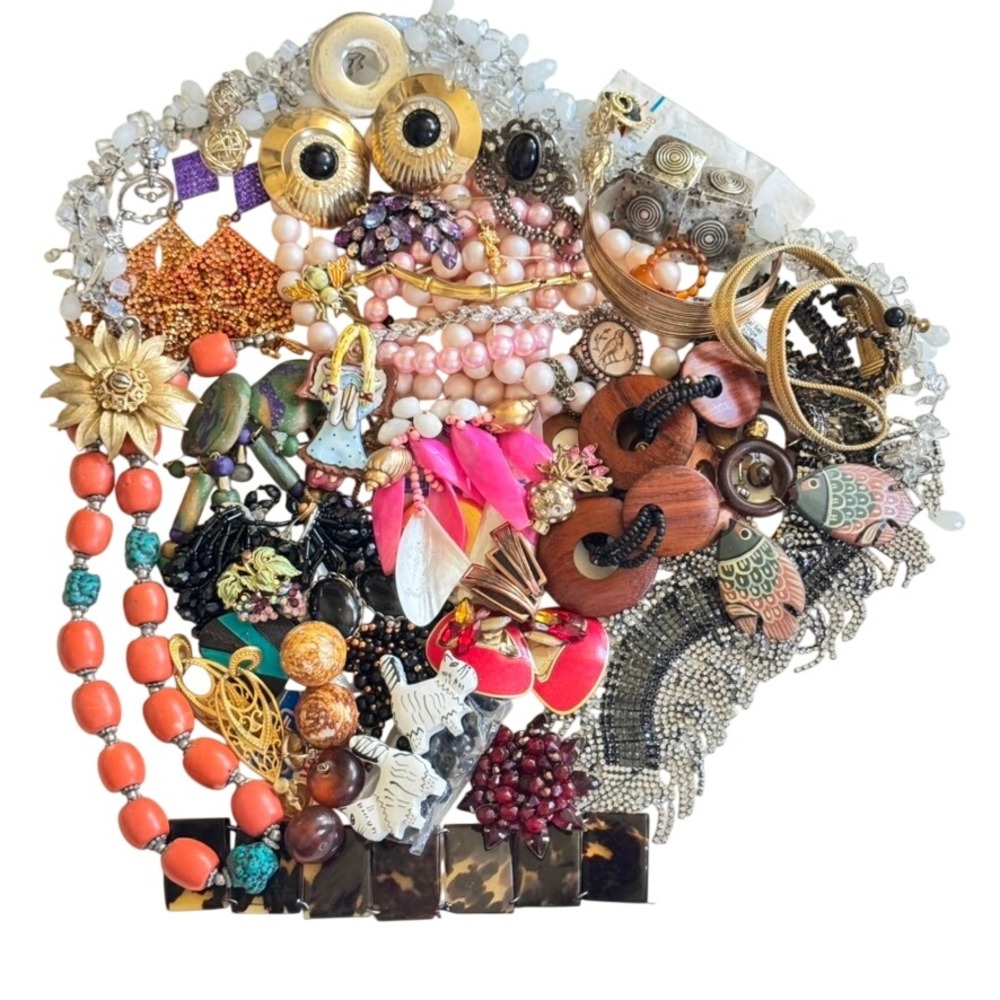 VTG Rhinestone Colorful Junk Jewelry Lot Craft Glass Rhinestone As Is Repair 2lb